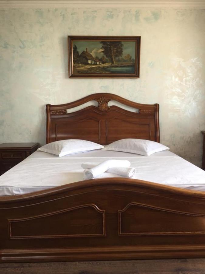 Hotel George 乌雷基 外观 照片